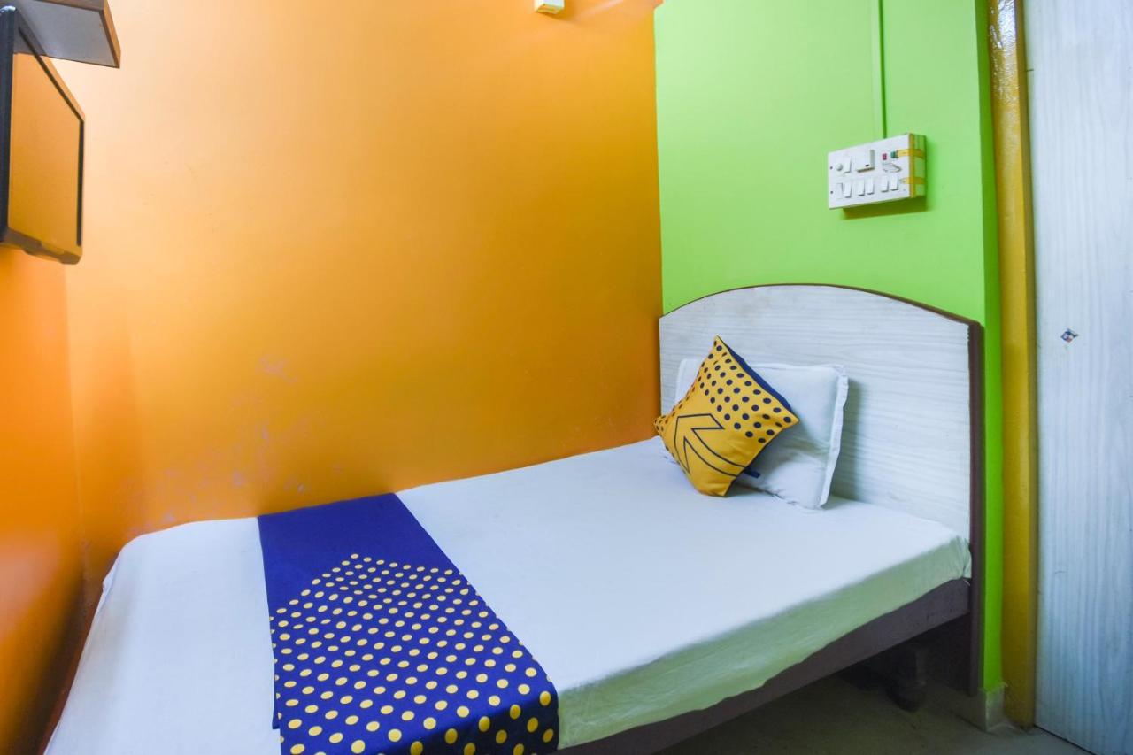 Spot On 69078 New Maa Tara Guest House Kolkata Exterior photo